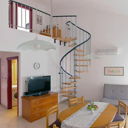 Pino Apartment