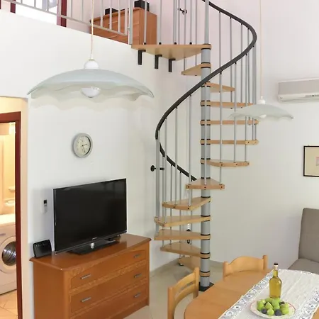 Apartman Pino Póla